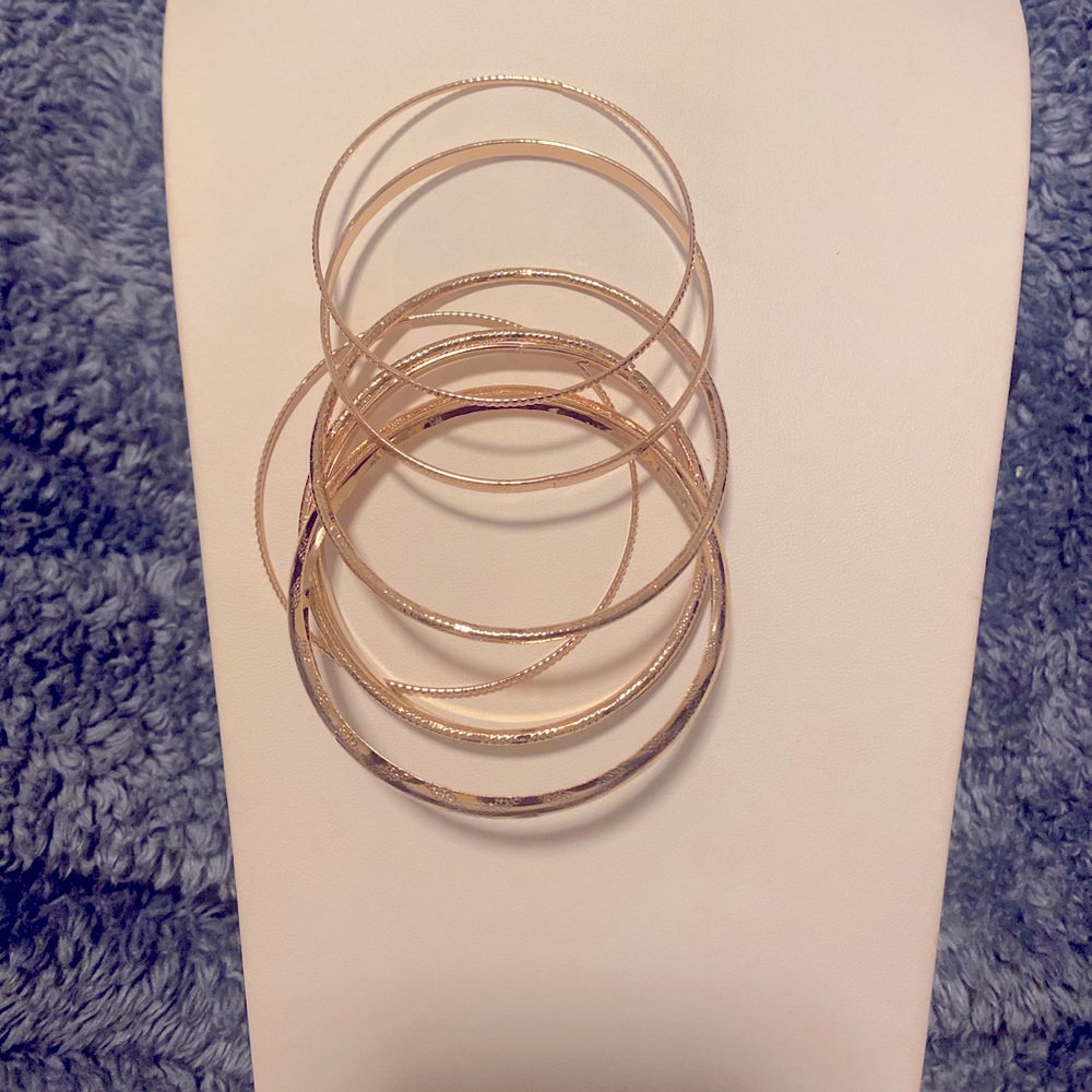 Bangles set (8)